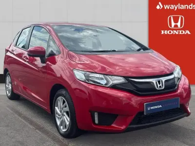 Used Honda Jazz SE 102 HP (75 kW) 2016 Red Hatchback