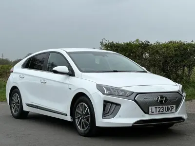 Used Hyundai Ioniq Premium SE 100 kW (136 HP) 2023 White Hatchback