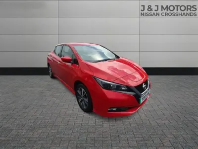 Used Nissan Leaf Acenta 110 kW (150 HP) 2021 Red Hatchback