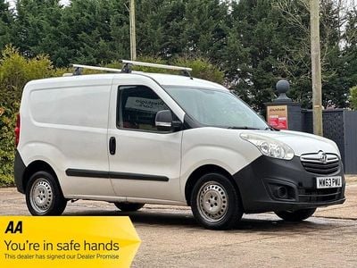White Used 2013 Vauxhall Combo Van | £2,990 (Fair price)