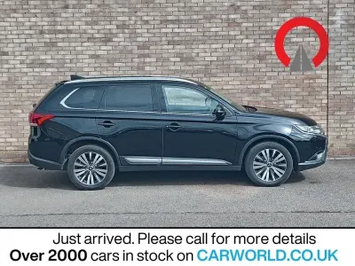 Usado Mitsubishi Outlander 150 HP (110 kW) 2019 Preto SUV