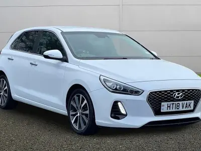 Begagnad Hyundai i30 Premium 140 HK (102 kW) 2020 Halvkombi