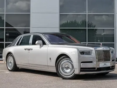 Used Rolls Royce Phantom 571 HP (419 kW) 2018 Silver Sedan