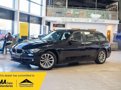 Used BMW 318 136 HP (100 kW) 2015 Black Estate