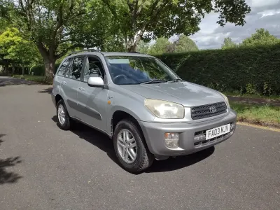 Used Toyota RAV4 2003 Silver SUV