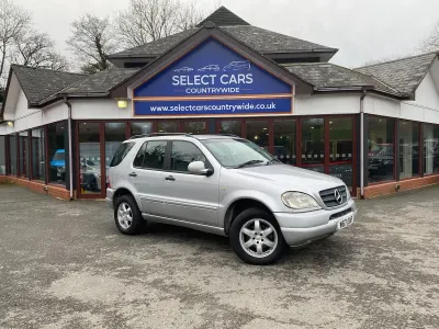 Used Mercedes ML320 217 HP (159 kW) 2000 Silver SUV