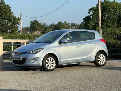 Used Hyundai i20 Style 2013 Blue Hatchback