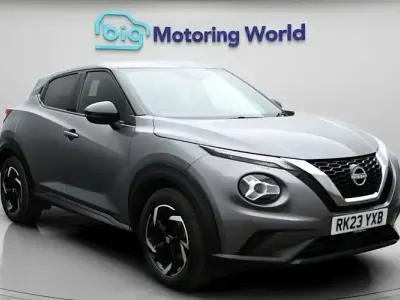 Usado Nissan Juke N-Connecta 114 CV (83 kW) 2023 Gris SUV