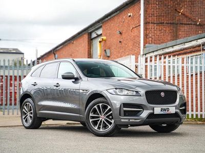 Begagnad Jaguar F-Pace R-Sport 163 HK (119 kW) 2017 Grå SUV