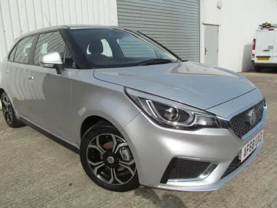 Used MG MG3 Exclusive 106 HP (77 kW) 2018 Silver Hatchback