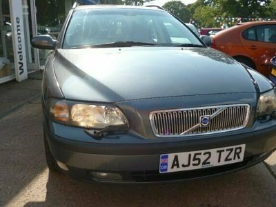 used Volvo V70 2.4