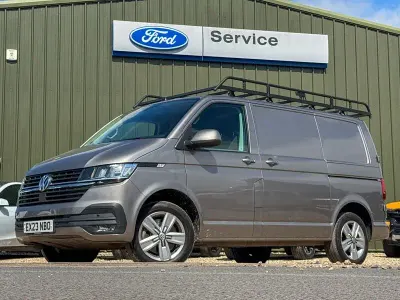 Usado VW Transporter Highline 2023 Bege Van