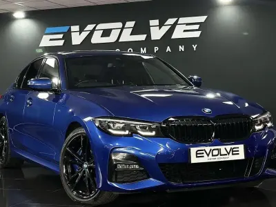 Usado BMW 318 M Sport 150 CV (110 kW) 2021 Azul Berlina