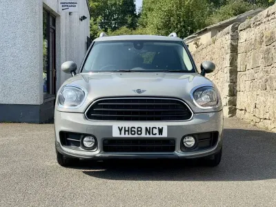 Used Mini Cooper D Countryman Classic 150 HP (110 kW) 2019 Grey SUV