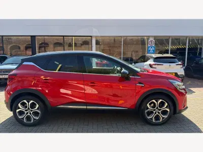 Usado Renault Captur Techno 142 HP (104 kW) 2024 Vermelho SUV