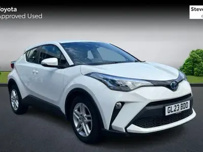 Used Toyota C-HR 122 HP (89 kW) 2023 White SUV