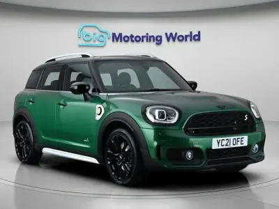 Used Mini Cooper Countryman Sport 222 HP (163 kW) 2021 Green SUV