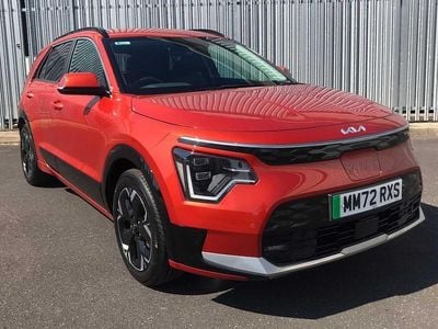 Begagnad Kia e-Niro 150 kW (204 HK) 2023 Orange SUV