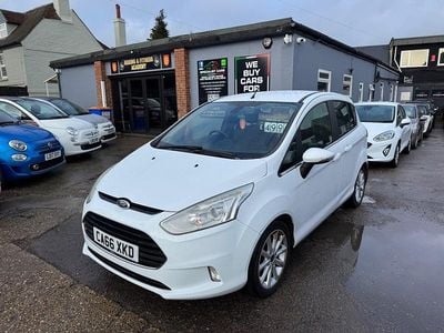 Used Ford B-MAX Titanium 2017 White MPV
