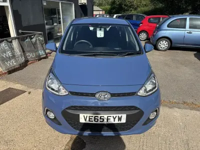 Used Hyundai i10 Premium 87 HP (63 kW) 2015 Blue Hatchback