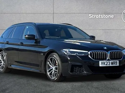 Begagnad BMW 530e M Sport 288 HK (211 kW) 2023 Svart Kombi