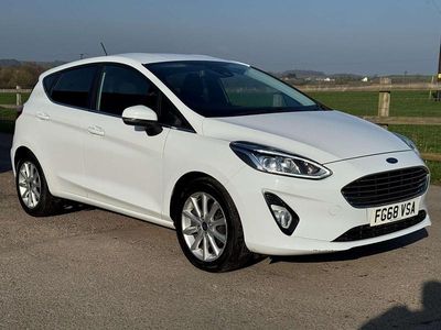 Used Ford Fiesta Titanium 100 HP (73 kW) 2018 White Hatchback