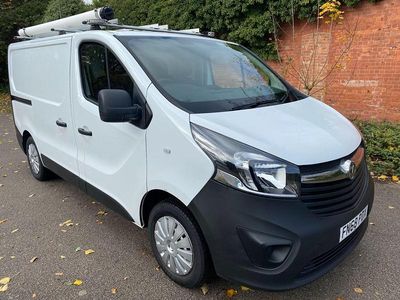 Used Vauxhall Vivaro S 95 HP (69 kW) 2018 White MPV