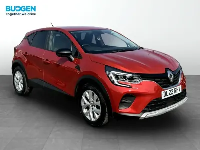 Usado Renault Captur Iconic 140 HP (102 kW) 2022 Vermelho SUV
