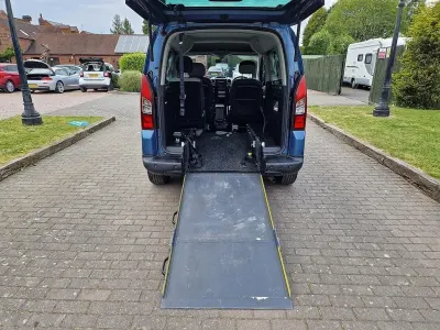 Używany Citroën Berlingo XTR 90 KM (66 kW) 2015 Niebieski Minivan