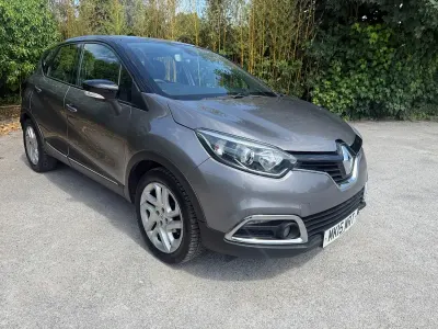 Used Renault Captur Dynamique 90 HP (66 kW) 2015 Grey SUV