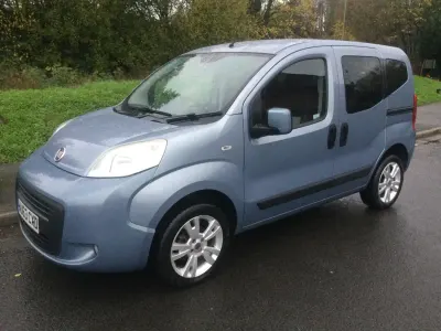 Usado Fiat Qubo Trekking 2013 Azul Monovolume