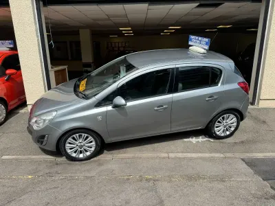 Used Vauxhall Corsa 100 HP (73 kW) 2013 Silver Hatchback