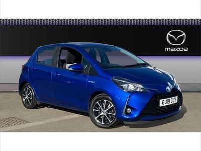 Used Toyota Yaris Hybrid 101 HP (74 kW) 2019 Blue Hatchback
