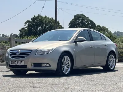 Used Vauxhall Insignia 160 HP (117 kW) 2010 Silver Hatchback