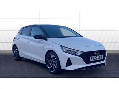 Used Hyundai i20 Ultimate 99 HP (72 kW) 2022 White Hatchback
