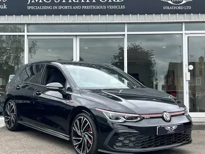 Second-hand VW Golf VIII GTI 245 CP (180 kW) 2023 Negru Hatchback