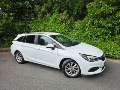 Used Vauxhall Astra 2020 White Estate