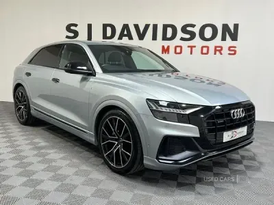 Begagnad Audi Q8 Black Edition 286 HK (210 kW) 2023 Silver SUV