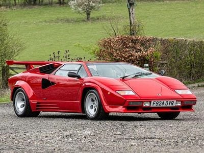 Used Lamborghini Countach 455 HP (334 kW) 1988 Rosso Coupe