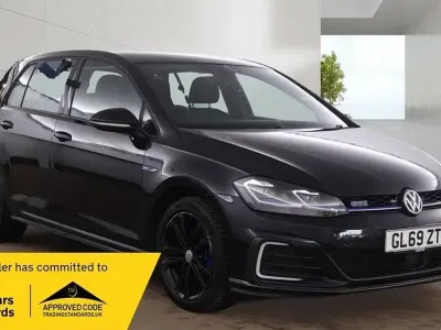 Używany VW Golf VII GTE 204 KM (150 kW) 2020 Czarny Hatchback