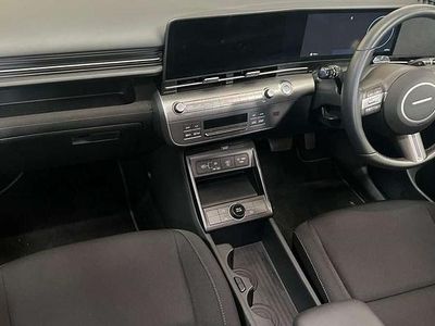 Second-hand Hyundai Kona Advanced 141 CP (103 kW) 2024 Alb SUV