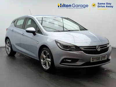 Gebraucht Vauxhall Astra SRi 200 PS (147 kW) 2019 Silber Kleinwagen