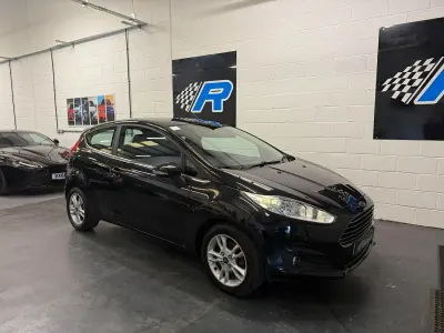 Used Ford Fiesta Zetec 82 HP (60 kW) 2015 Black Hatchback