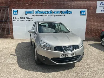Used Nissan Qashqai Acenta 117 HP (86 kW) 2013 Silver SUV