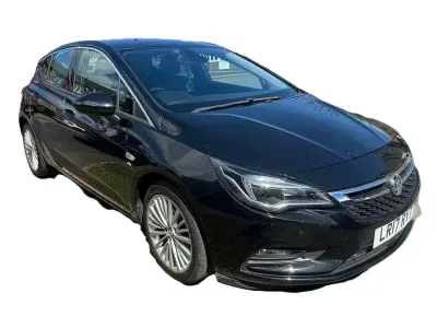 Used Vauxhall Astra Elite 136 HP (100 kW) 2017 Black Hatchback