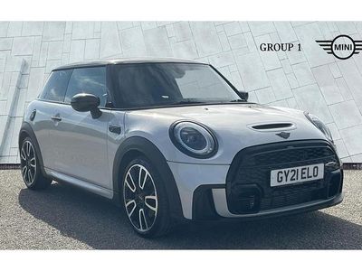 Used Mini Cooper S Comfort 178 HP (130 kW) 2021 White silver Hatchback