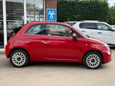 Begagnad Fiat 500C Lounge 69 HK (50 kW) 2020 Röd Cab