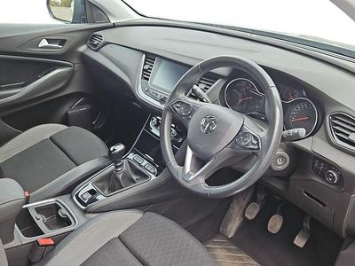 Used Vauxhall Grandland X Sport 130 HP (95 kW) 2019 Grey SUV