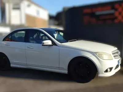 Used Mercedes C220 170 HP (125 kW) 2009 White Sedan