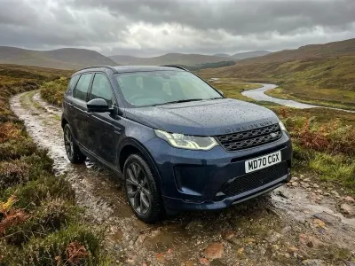 Begagnad Land Rover Discovery Sport SE Dynamic 309 HK (227 kW) 2021 Blå SUV